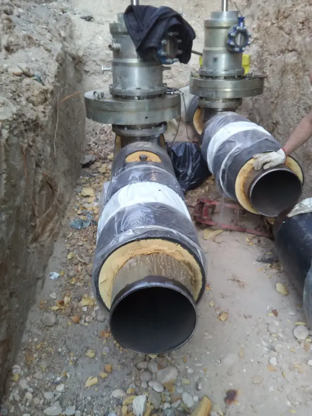 Tubazioni DN 300 per rete di teleriscaldamento in scavo a Verona